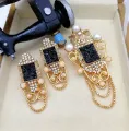 Crush stone loket set fine quality Rs 1950. 