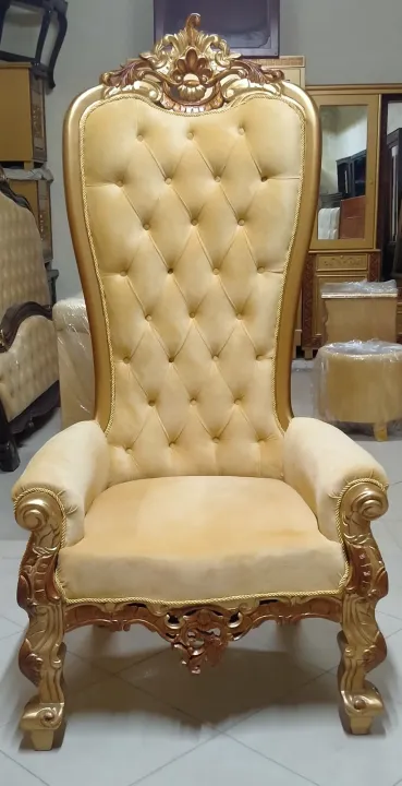 Golden%20High%20Back%20Chair%20with%20coffee%20table.%20-%20Image%203