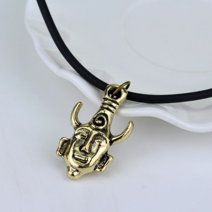 Dean's%20pendant%20necklace%20in%20Supernatural,%20an%20evil%20force%20-%20Image%203