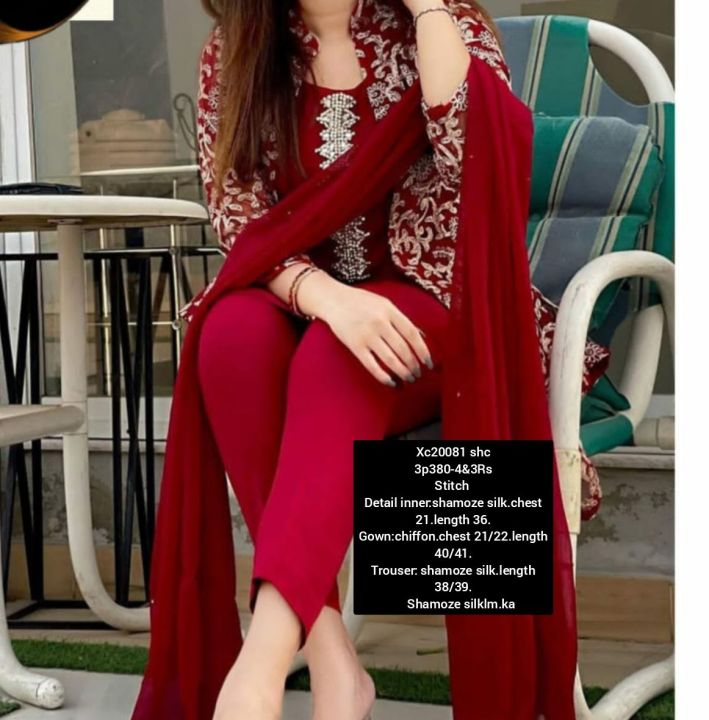 S inner:shamoze silk.chest 21.length 36.
Gown:chiffon.chest 21/22.length 40/41.
Trouser: shamoze silk.length 38/39.
     Shamoze silklm.ka