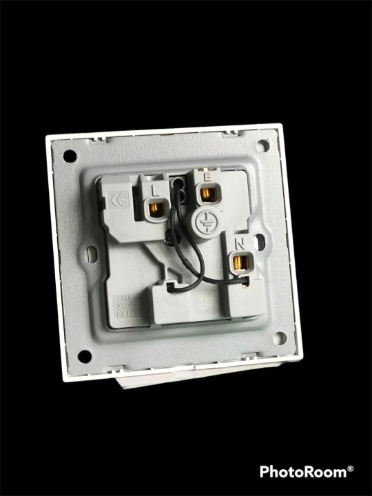 TNK%20-%201%20Gang%2015A%20Switch%20-%20Image%203