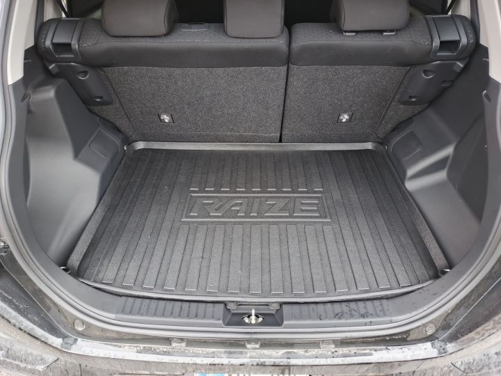 Toyota Raize High Quality PVC trunk Tray mat Diggi mat