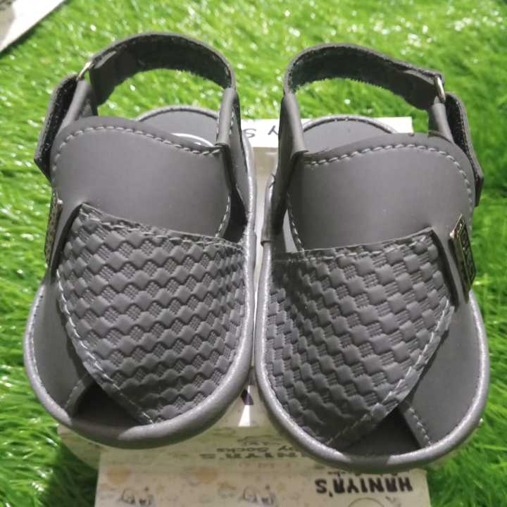 new%20born%20baby%20baba%20sandals/kids%20peshawari%20sandals/peshawari%20sandals%20for%20baba%20-%20Image%206