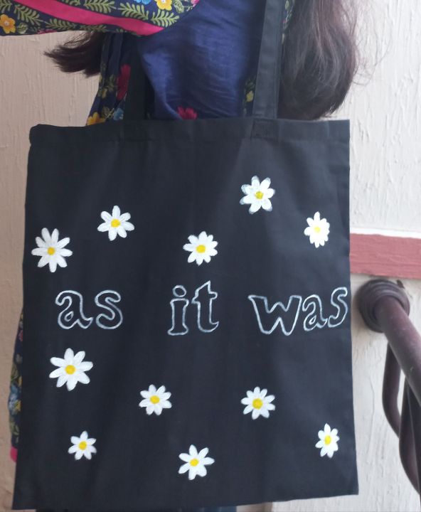 Trendy%20Stylish%20Tote%20Bag%20for%20girls,%20women%20printed%20hand%20painted%20designer%20canvas%20bag%20tote%20bag%20for%20girls%20-%20Image%202