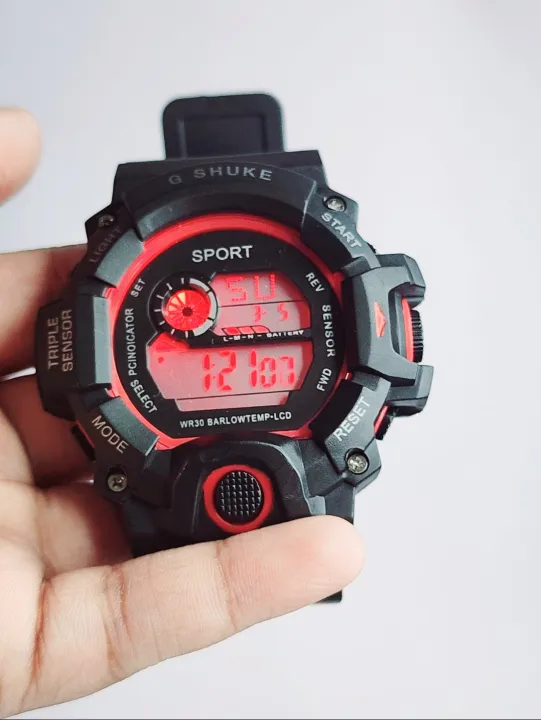 Waterproof%20Digital%20Sports%20watch%20for%20Men%20and%20Boys%20-%20Image%204