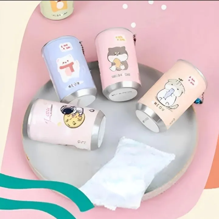 Mini%20wet%20wipes%20Main%20Ingredients:%20EDI%20pure%20water,%20Plant%20Extract,%20Natural%20humectant%20etc%20Main%20Material:High-quality%20spunlace%20-%20Image%203