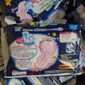 Laurier Sanitary Napkins Soft and Safe, Night Type, 30 Cm. Pack of 4 Pieces. 