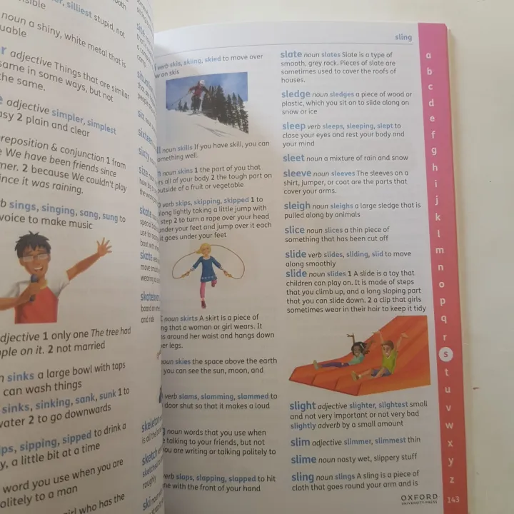 OXFORD%20CHILDREN%20COLOUR%20DICTIONARY%20-%20Image%203