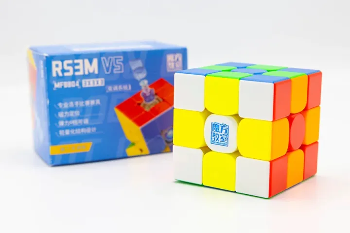 Rs3m%20v5%20dual%20adjustment%20Magnetic%203x3%20Rubik%E2%80%99s%20Cube%20-%20Image%202