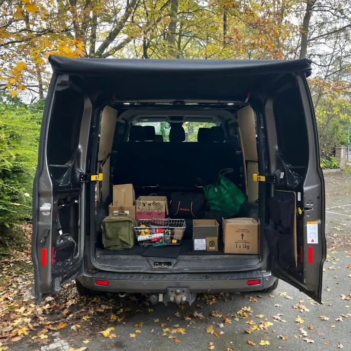 Van%20Rear%20Door%20Awning%20Sunshade,%20Waterproof%20Car%20Tailgate%20Tent%20Cover,%20Universal%20RV%20Back%20Door%20Shelter%20-%20Image%205