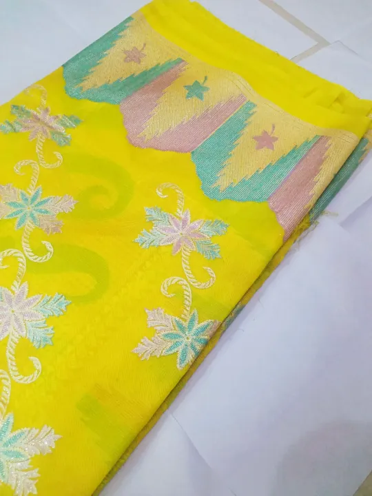 a%20beautiful%20sari%20for%20gaye%20holod%20occasion%20-%20Image%204