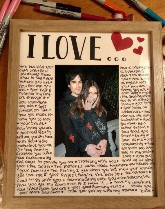 Customized picture frame with handwritten poem in background with 1 picture