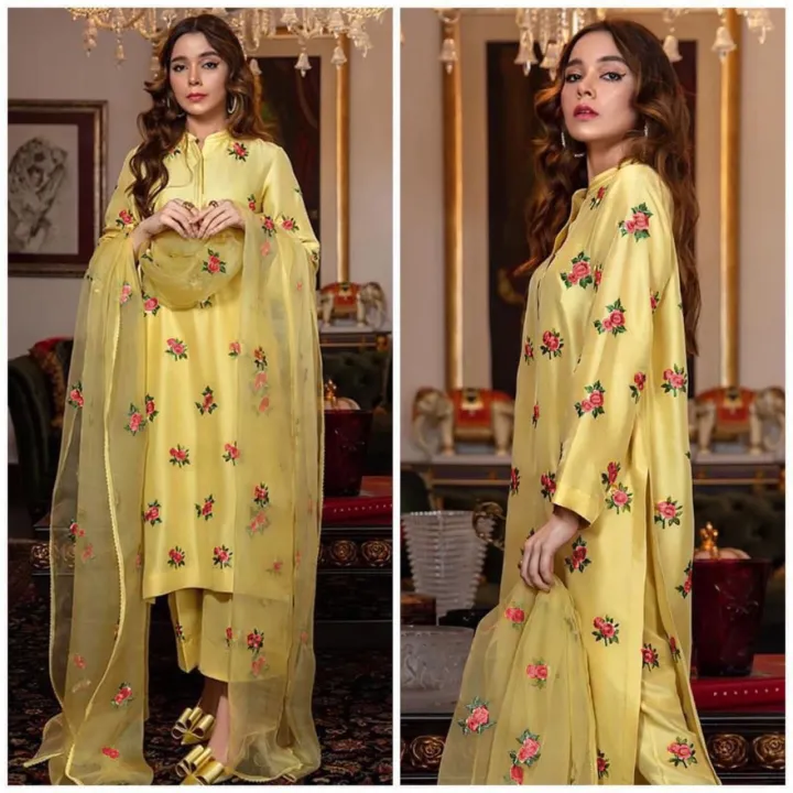 Floral%20Silk%20Dress%20with%20Organza%20Dupatta%20-%20Image%205