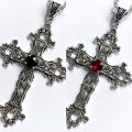 Y2K Punk Crystal Big Cross Pendant Necklaces for Women Men Gothic Irregular Cross Clavicle Chain Necklaces Aesthetic Jewelry.