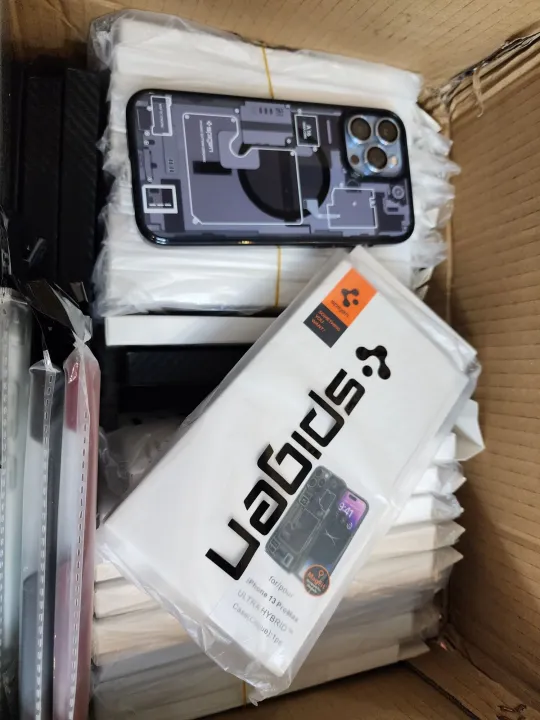 Youngkit%20Magnetic%20Attraction%20Technology%20Series%20Case%20for%20iPhone%2013%20Pro,%2013%20Pro%20Max,%2014%20Pro,%2014%20Pro%20Max%20-%20Image%202