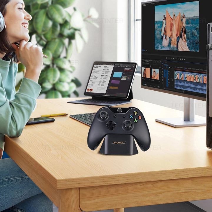 For%20Xbox%20Controller%20Holder%20Desktop%20Display%20Stand%20Compatible%20with%20Xbox%20Series%20S%20X/%20Xbox%20One%20S%20X%20Gamepad%20Bracket%20Game%20Accessories%20-%20Image%207