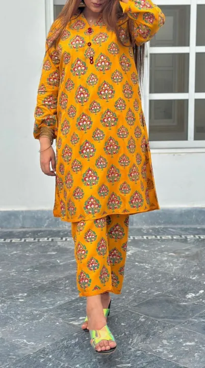Stylish%20Bindi%20Print%202-Piece%20Set%20for%20Girls%20and%20Women%20%E2%80%93%20Comfortable%20and%20Trendy,%20Sizes%20Available%20-%20Image%205