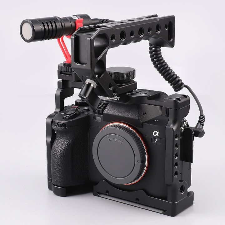 Camera%20Cage%20ror%20Sony%20a7iv%20with%20extra%20cold%20shoe%20-%20Image%208