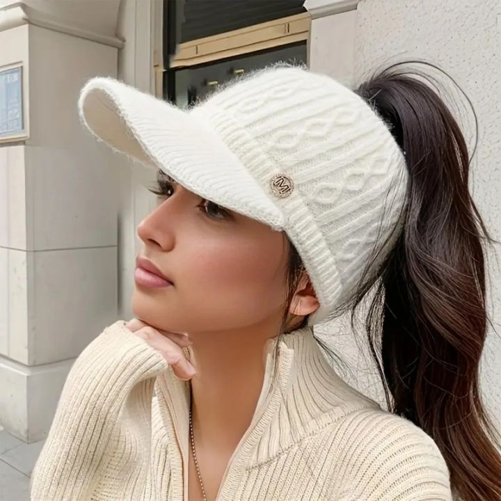 Autumn%20and%20Winter%20Woolen%20Duck%20Tongue%20Cap%20Teenage%20Fashion%20Versatile%20Hat%20Female%20Leakage%20Ponytail%20Outdoor%20Padded%20Warm%20Knitted%20Cap%20-%20Image%204