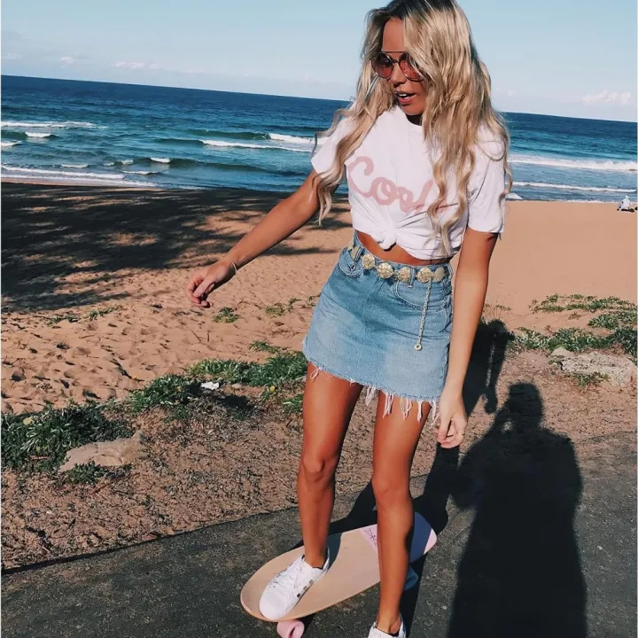 Metal%20Gold/Silver%20Chain%20Belt%20for%20Women%20Dress%20Jeans%20Moon%20Sun%20Waist%20Chain%20Rhinestone%20Adjustable%20for%20Plus%20Size%20-%20Image%204