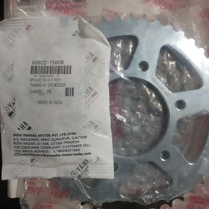 Genuine%20Yamaha%20R15%20V2%20Chain%20&%20Sprocket%20Set%20Front%2015%20teeth%20&%20Rear%2047%20Teeth%20%20%202FB-WE660-60%20-%20Image%204