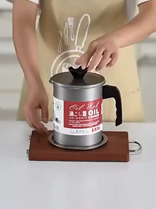 Oil Filter Pot Oil Strainer Pot Stainless Steel Grease Strainer Oil Storage Pot Oil Container Stainless Steel Oiler Tank Container Grease Keeper with Filter Dust Lid Non slip Handle for Frying Oil and Cooking Grease