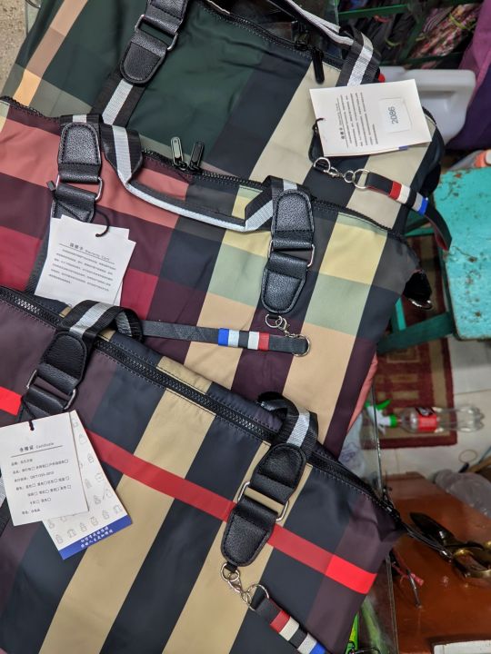 Large%20Size%20Cloth%20Travel%20Duffel%20Bag%20-%20Image%204