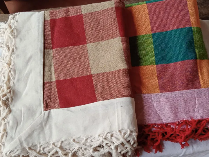 Handloom%20Table%20Cloth%20for%206%20Seat%20-%20Image%202