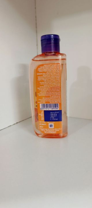 Clean%20&%20Clear%20Foaming%20Face%20Wash,100%20ml%20-%20Image%202