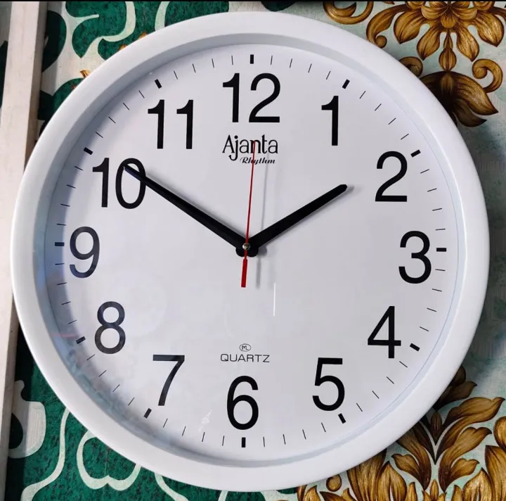 Ajanta%20wall%20clock%20beautiful%20stylish%20round%20shape%20wall%20clock%20-%20Image%203