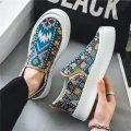 Men Shoes Breathable Canvas Shoes Men  Vulcanize Shoes Classic Fashion Embroidery Male Canvas Shoes Lightweight Sneakers ﻿. 