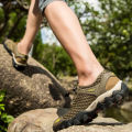 Fashion Hiking Shoes, Suitable for Hiking in the Mountains, Comfortable to Wear. Soft Soles with Good Grip.. 