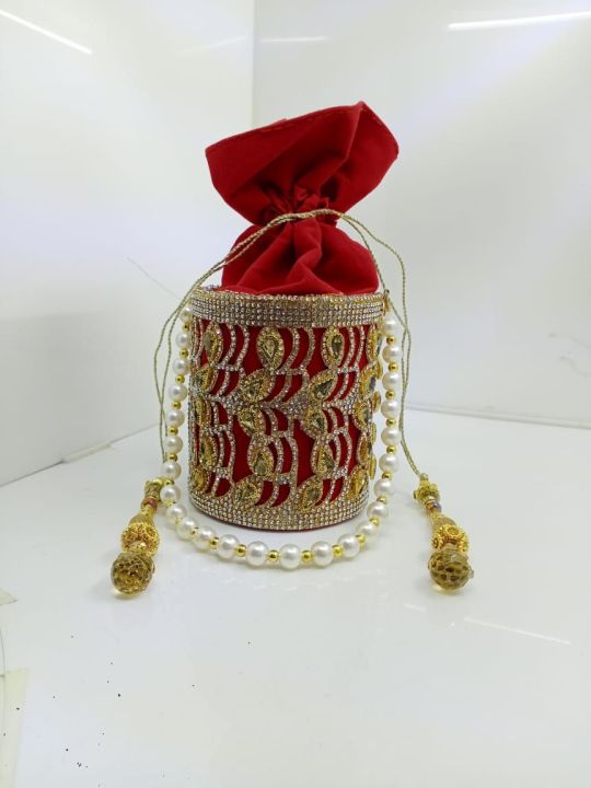 Fancy%20Potli%20for%20girls%20-%20Image%204