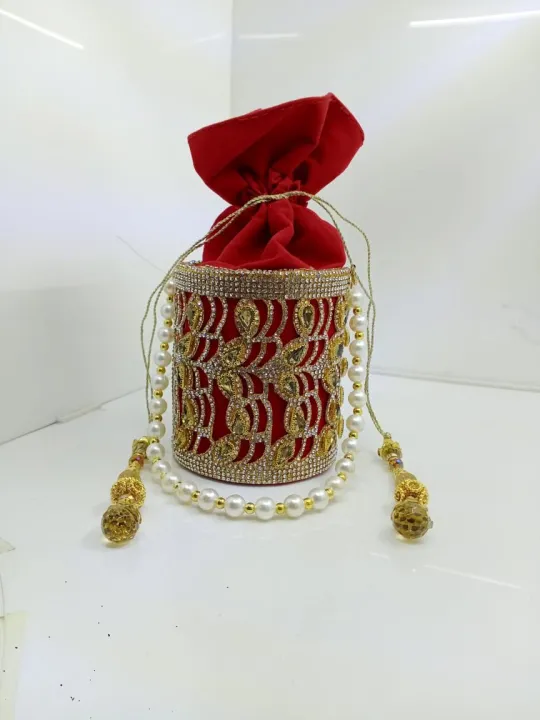 Fancy%20Potli%20for%20girls%20-%20Image%204