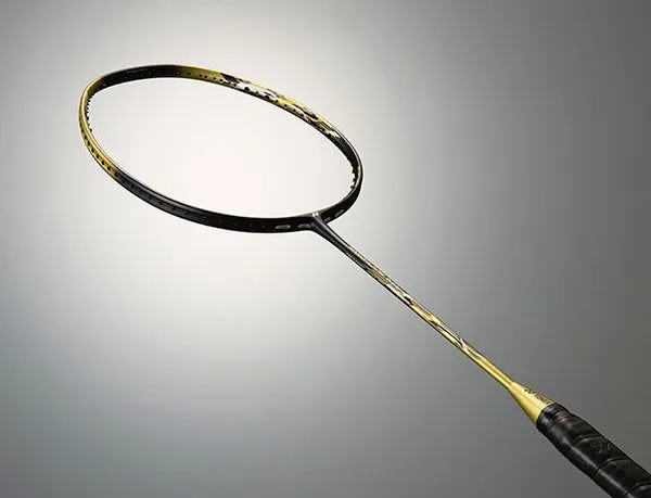 YONEX%20Nanoflare%20700%20Cyan/Gold%20Badminton%20Racket%20(Unstrung)%20-%20Image%208