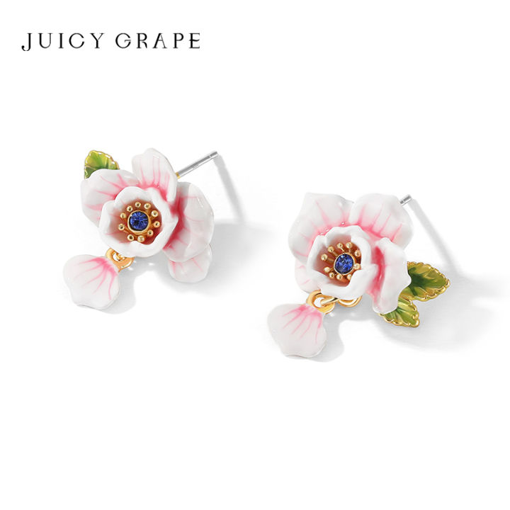 Monet-Inspired%20Rose%20Tassel%20Earrings%20-%2018K%20Gold%20Plated%20Clip-Ons%20with%20Pink%20Enamel%20Detailing%20%7C%202025%20Bridal%20Jewelry%20Collection%20-%20Image%207