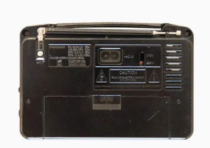 RADIO.%20FM.%20AM.%20SW%20%20%20PORTABLE%20PERSONNEL%20RADIO%20-%20Image%204