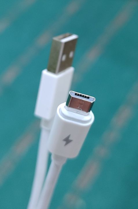 1.5%20Meter%20fast%20Micro%20Usb%20charging%20cable.%20branded%20imported%20cable%20-%20Image%207
