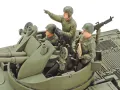Plastic American M42 aircraft combat tank assembly model with 3 pickers ta35161. 