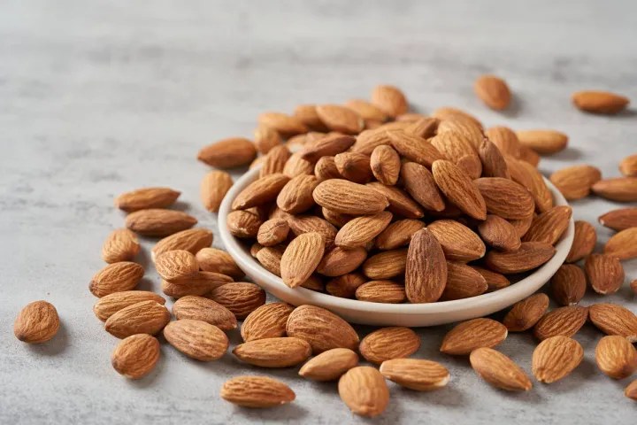 Premium%20Almonds%20(Badam)%20500g%20/%201kg%20%E2%80%93%20Raw%20Natural%20California%20Almond%20Nuts%20%E2%80%93%20Healthy%20Dry%20Fruits%20Rich%20in%20Protein%20&%20Vitamin%20E%20-%20Image%202