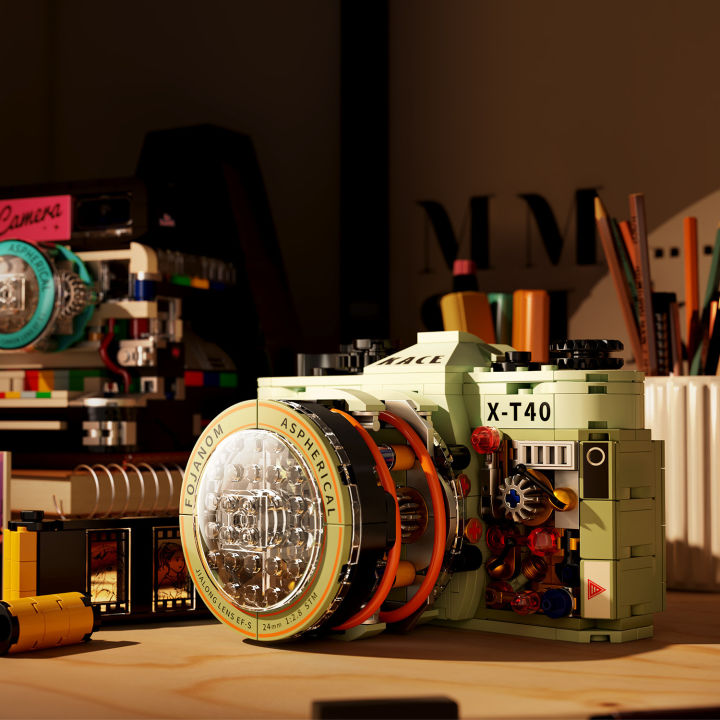 Retro%20building%20block%20camera%20model,%20nostalgic%20telephone,%20creative%20assembly%20toy,%20desktop%20ornament,%20%20-%20Image%204
