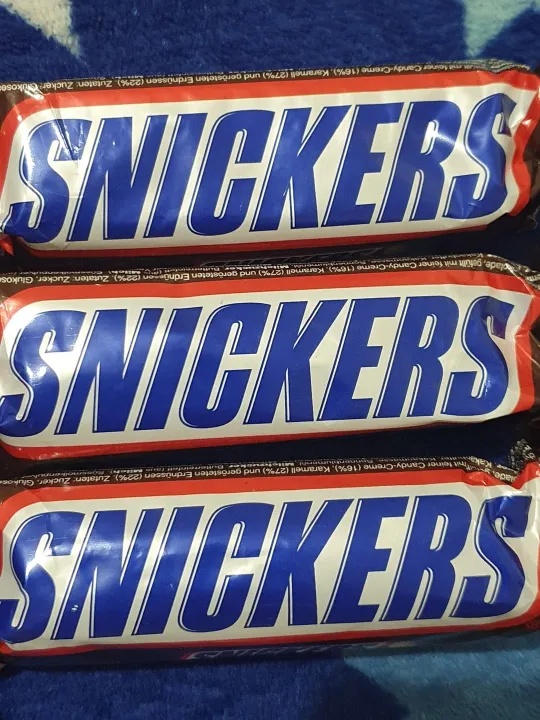 Snickers%20&%20Galaxy%20chocolate%2016%20pieces%20gift%20box%20low%20price%20High%20Quality%20chocolate%20Gift%20box%20for%20birthday,%20anniversary%20-%20Image%202