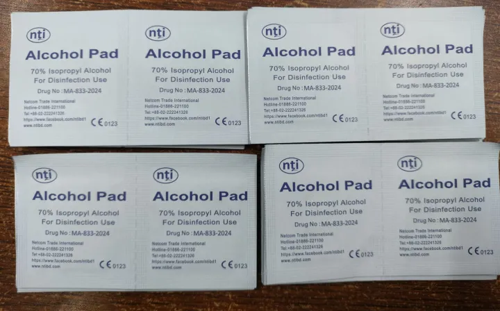 Alcohol%20Pad%20for%20Wound%20Care%20Sterile%20Antiseptic%20Cleansing%20Disposable%20Swabs%20for%20Home%20Health%20Care%20-%20Image%202