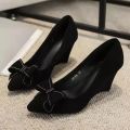 Slope Heel Fashion Shoes Women Spring New Water Diamond Pointed Shallow Mouth Soft High Heels Women Black Retro Footwear 43.