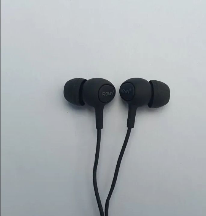 Ronin%20R9%20Handsfree%20%E2%80%93%20Pakistan%E2%80%99s%20Best%20Choice%20for%20Clear%20Sound%20&%20Comfort%20.%20R-9%20Handsfree%20Immersive%20Bass%20%7C%203.5mm%20AUX%20%7C%2010mm%20Audio%20Driver%20-%20Image%206