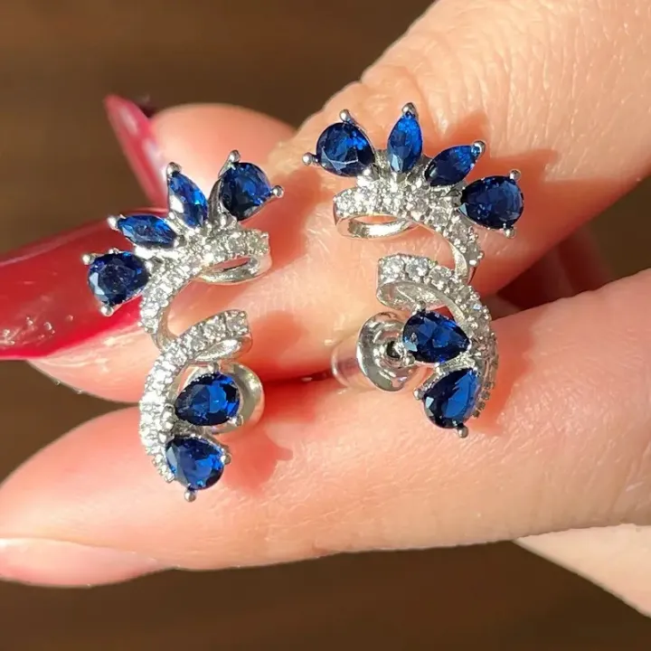 Shining%20Blue%20Zircon%20Flower%20Earrings%20for%20Women's%20Temperament,%20Banquet%20Jewelry,%20Anniversary%20%20-%20Image%204