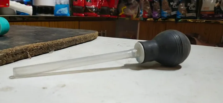 Pigeon%20sead%20Hand%20feeding%20pumber%20-%20Image%202