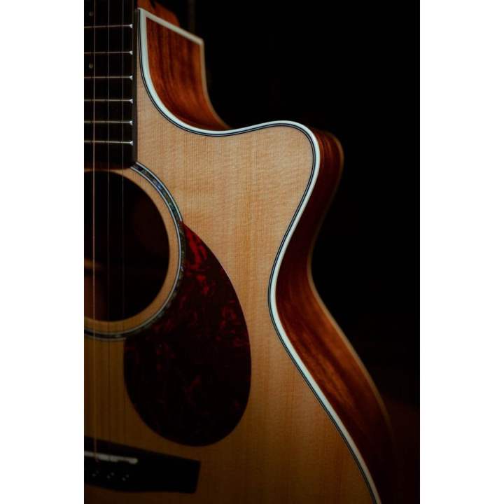 Enya%20Q1M%20Solid%20Sitka%20Spruce%20(A)%2041%20inch%20GA%20Transacoustic%20guitar%20with%2025%20mm%20Gig%20Bag%20-%20Image%203