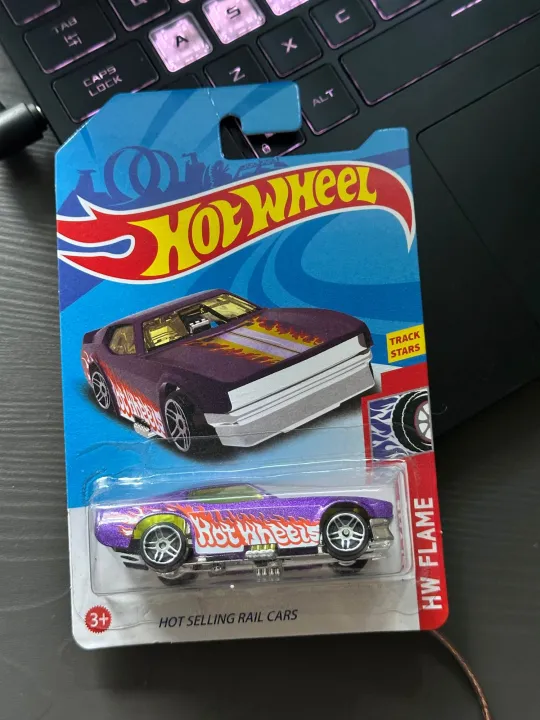 Hot%20Wheels%20Style%20Die-Cast%20Toy%20Car%20Racing%20Car%20Model%20-%20Image%204