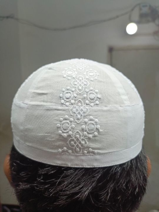 5%20Koli%20Hats,%205%20koli%20tupi,%20Qaumi%20Tupi,%20Ulama%20Mashayekh%20Tolaba%20Tupi%20-%20Image%202